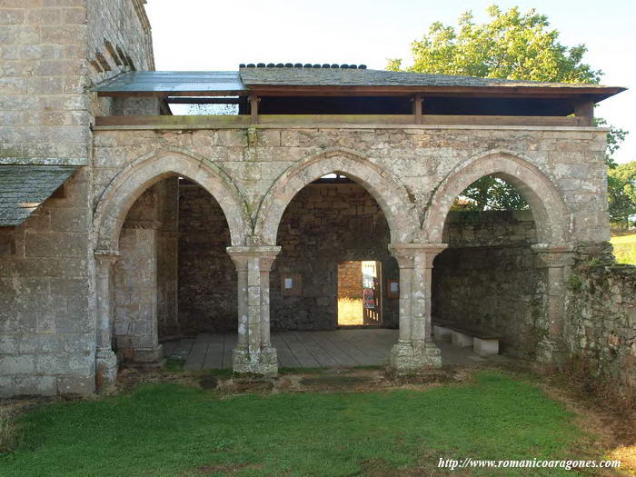 ARCADAS DELANTEPÓRTICO